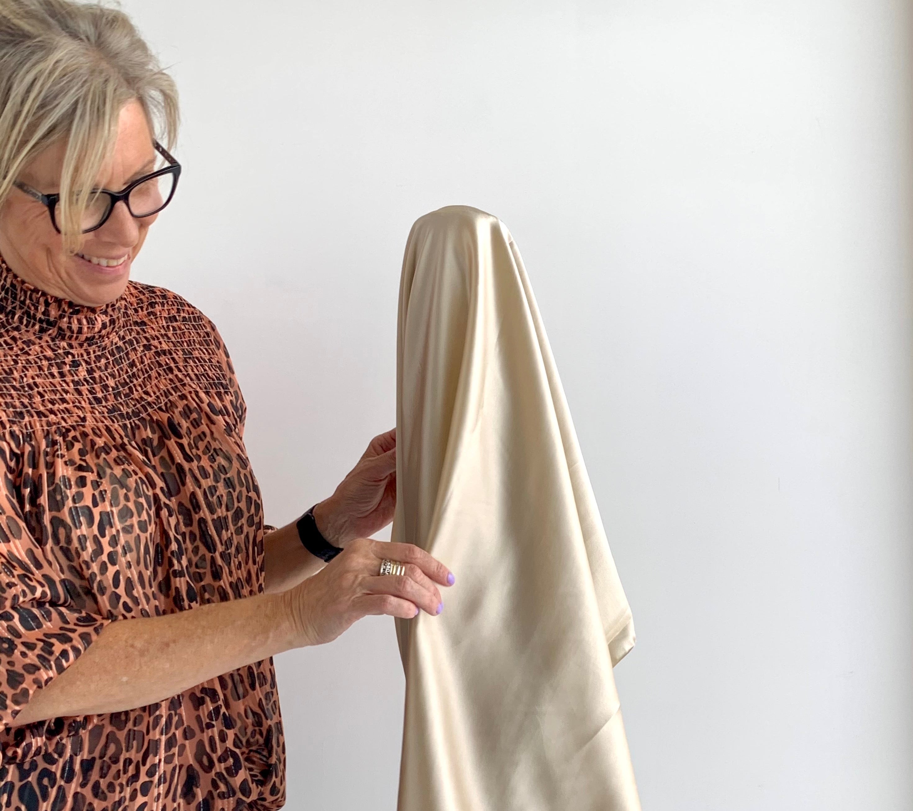 From Sweden＊Vintage linen Cloth・* Vintage Linen Fabric Material Sweden Beige Abstract Checks