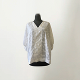 100% Cotton Pretty White Burnout Flowers 140 cm w, 100 gsm $25 pm