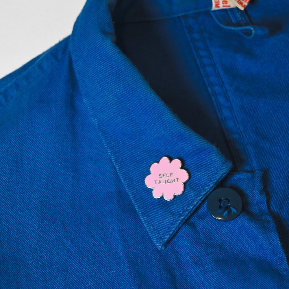 DIY DAISY SELF TAUGHT Lapel Pin